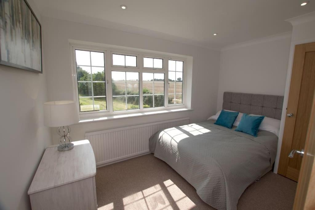 Spacious 5 Bed In The Countryside, Close To Frinton-On-Sea Kirby Cross Εξωτερικό φωτογραφία